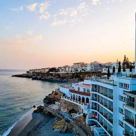 Penthouse With Rooftop Terrace In Torrecilla דירה *