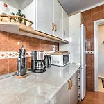 Penthouse With Rooftop Terrace In Torrecilla شقة نيرخا