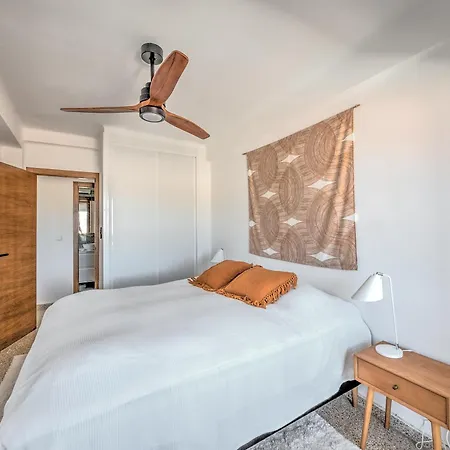 Penthouse With Rooftop Terrace In Torrecilla 아파트 네르하